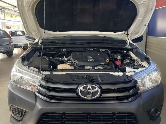 TOYOTA-HILUX-2.8 4X4 CS 16V TURBO DIESEL 2P MANUAL TOYOTA-HILUX-2018