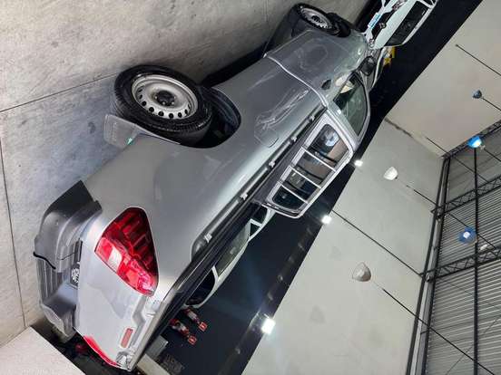 TOYOTA-HILUX-2019