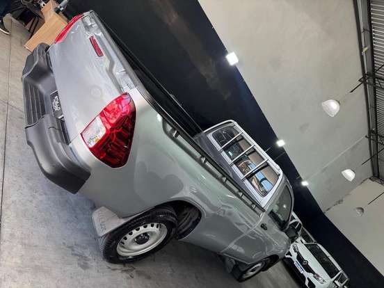 TOYOTA-HILUX-2019
