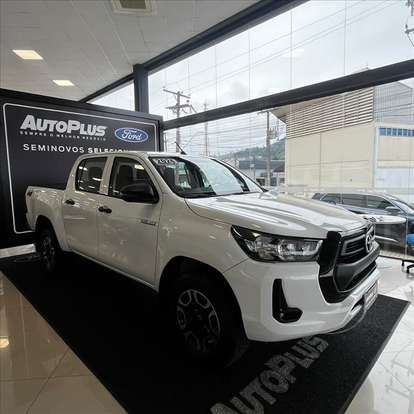 TOYOTA-HILUX-2024