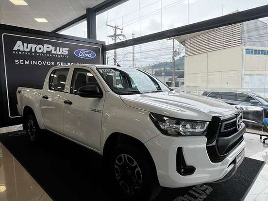 TOYOTA-HILUX-2.8 D-4D TURBO DIESEL CD POWER PACK 4X4 AUTOMÁTICO TOYOTA-HILUX-2024