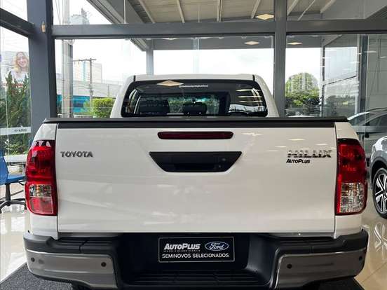TOYOTA-HILUX-2.8 D-4D TURBO DIESEL CD POWER PACK 4X4 AUTOMÁTICO TOYOTA-HILUX-2024