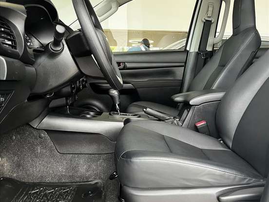 TOYOTA-HILUX-2.8 D-4D TURBO DIESEL CD POWER PACK 4X4 AUTOMÁTICO TOYOTA-HILUX-2024