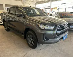 TOYOTA HILUX 2.8 D-4D TURBO DIESEL CD SR 4X4 AUTOMÁTICO TOYOTA HILUX 2.8 D-4D TURBO DIESEL CD SR 4X4 AUTOMÁTICO