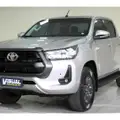 TOYOTA HILUX 2.8 D-4D TURBO DIESEL CD SR 4X4 AUTOMÁTICO TOYOTA HILUX 2.8 D-4D TURBO DIESEL CD SR 4X4 AUTOMÁTICO