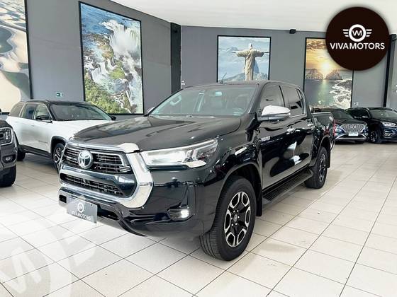 TOYOTA HILUX 2.8 D-4D TURBO DIESEL CD SR 4X4 AUTOMÁTICO