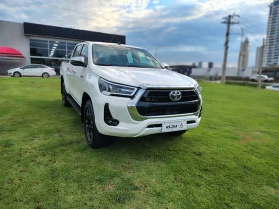 TOYOTA-HILUX-2.8 D-4D TURBO DIESEL CD SRV 4X4 AUTOMÁTICO TOYOTA-HILUX-2024