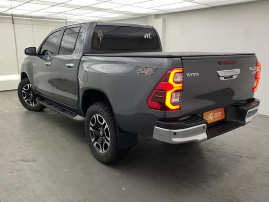 TOYOTA-HILUX-2025