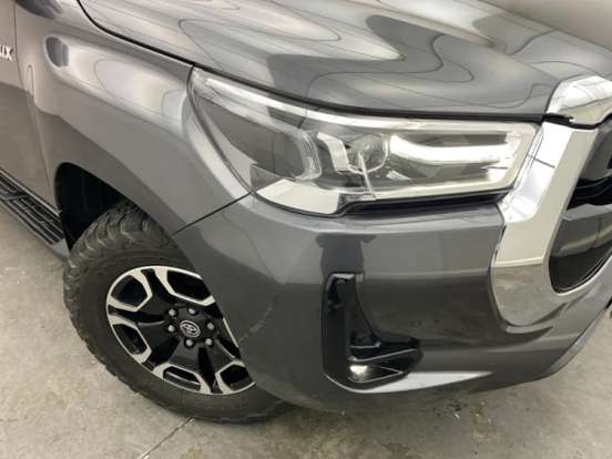 TOYOTA-HILUX-2025