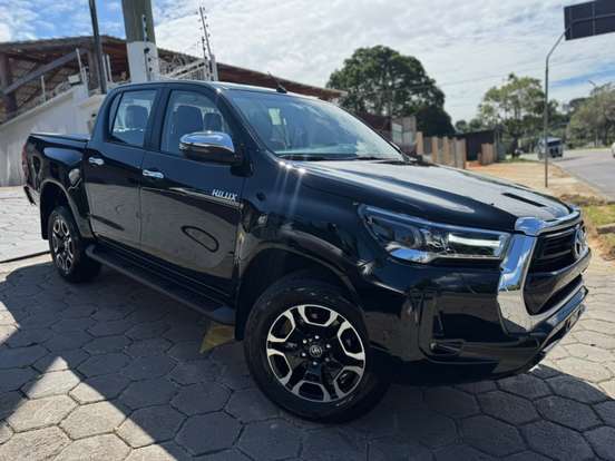 TOYOTA-HILUX-2.8 D-4D TURBO DIESEL CD SRV 4X4 AUTOMÁTICO TOYOTA-HILUX-2026