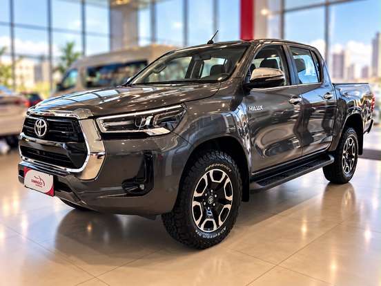 TOYOTA-HILUX-2024
