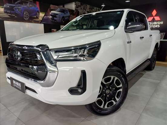 TOYOTA-HILUX-2.8 D-4D TURBO DIESEL CD SRX 4X4 AUTOMÁTICO TOYOTA-HILUX-2023