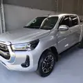 TOYOTA HILUX 2.8 D-4D TURBO DIESEL CD SRX 4X4 AUTOMÁTICO TOYOTA HILUX 2.8 D-4D TURBO DIESEL CD SRX 4X4 AUTOMÁTICO