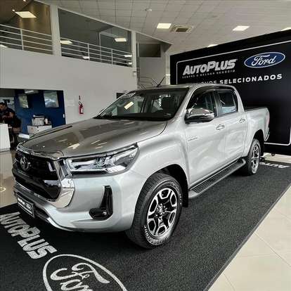 TOYOTA-HILUX-2022