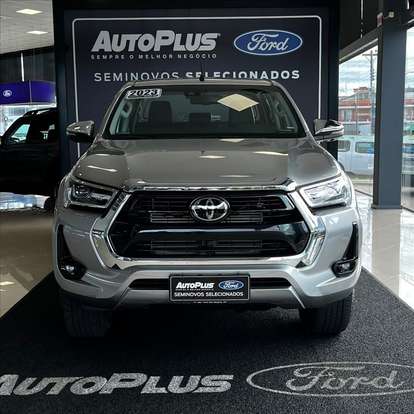 TOYOTA-HILUX-2022