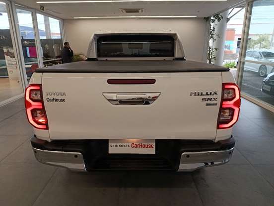 TOYOTA-HILUX-2025