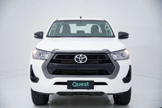 TOYOTA-HILUX-2024