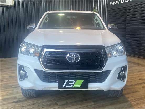 TOYOTA-HILUX-2020