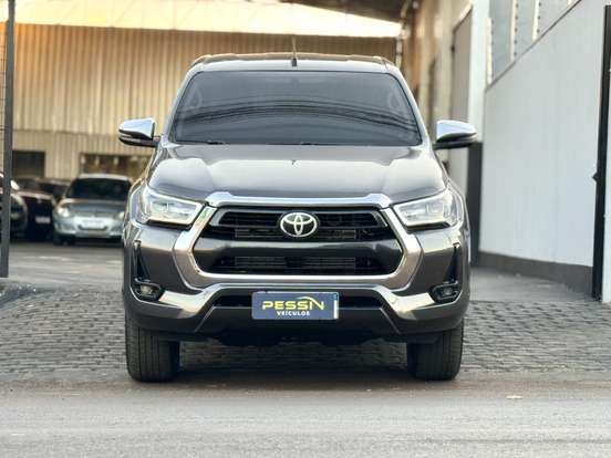 TOYOTA-HILUX-2018