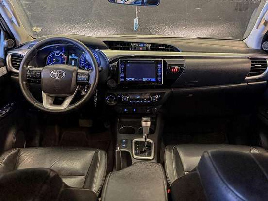 TOYOTA-HILUX-2.8 SRV 4X4 CD 16V DIESEL 4P AUTOMÁTICO TOYOTA-HILUX-2017