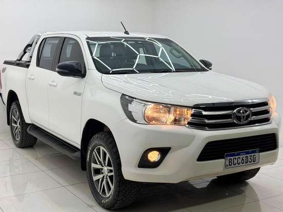 TOYOTA-HILUX-2.8 SRV 4X4 CD 16V DIESEL 4P AUTOMÁTICO TOYOTA-HILUX-2018