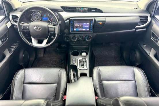 TOYOTA-HILUX-2018