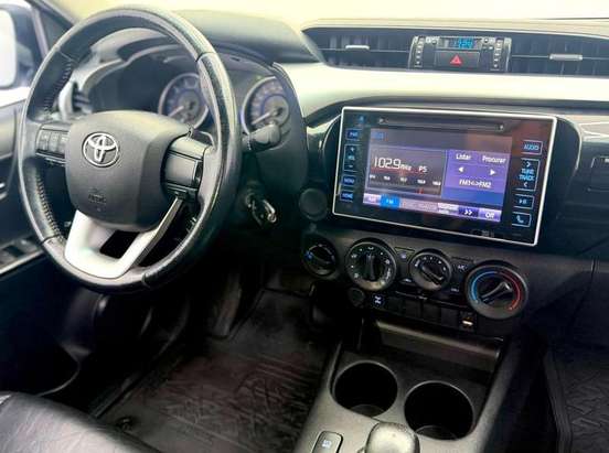 TOYOTA-HILUX-2.8 SRV 4X4 CD 16V DIESEL 4P AUTOMÁTICO TOYOTA-HILUX-2018