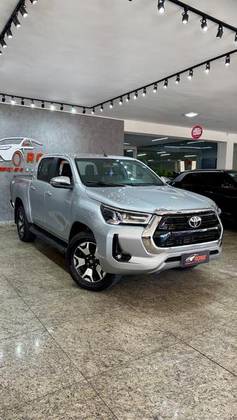 TOYOTA HILUX 2.8 SRX 4X4 CD 16V DIESEL 4P AUTOMÁTICO