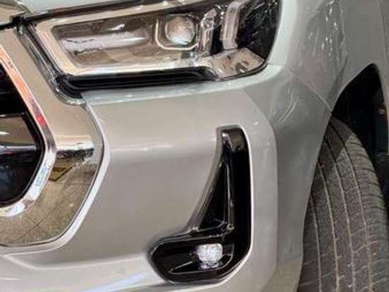 TOYOTA-HILUX-2.8 SRX 4X4 CD 16V DIESEL 4P AUTOMÁTICO TOYOTA-HILUX-2018