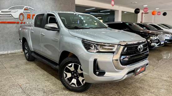 TOYOTA-HILUX-2018