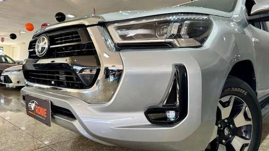 TOYOTA-HILUX-2.8 SRX 4X4 CD 16V DIESEL 4P AUTOMÁTICO TOYOTA-HILUX-2018