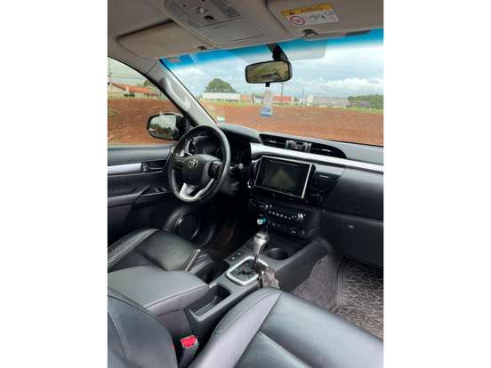 TOYOTA-HILUX-2.8 SRX 4X4 CD 16V DIESEL 4P AUTOMÁTICO TOYOTA-HILUX-2016