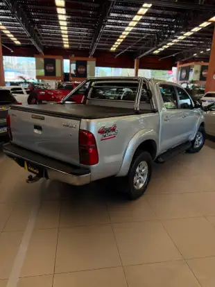 TOYOTA-HILUX-2014
