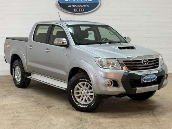 TOYOTA-HILUX-3.0 SRV 4X4 CD 16V TURBO INTERCOOLER DIESEL 4P AUTOMÁTICO TOYOTA-HILUX-2015