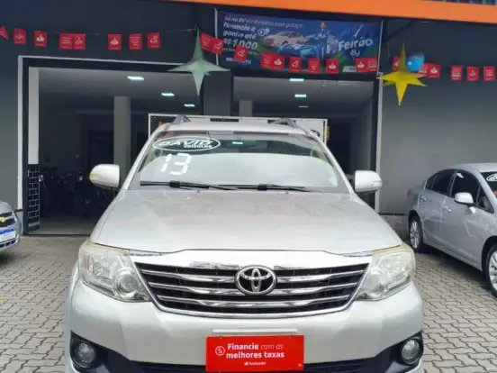 TOYOTA-HILUX SW4-2.7 SR 4X2 16V FLEX 4P MANUAL TOYOTA-HILUX SW4-2012