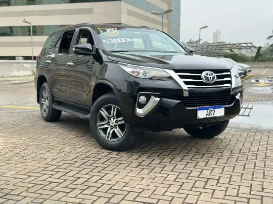 TOYOTA-HILUX SW4-2019