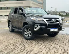 TOYOTA HILUX SW4 2.7 SRV 7 LUGARES 4X2 16V FLEX 4P AUTOMÁTICO TOYOTA HILUX SW4 2.7 SRV 7 LUGARES 4X2 16V FLEX 4P AUTOMÁTICO