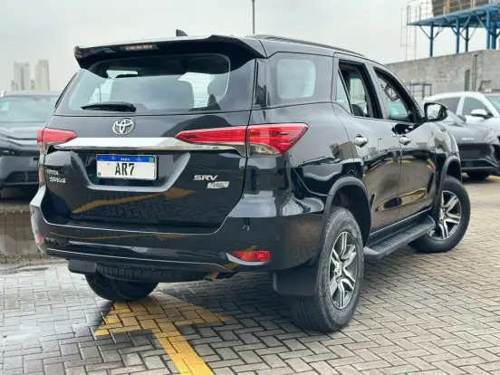 TOYOTA-HILUX SW4-2019