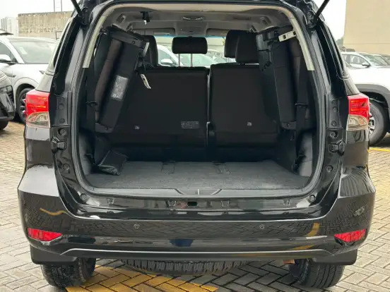 TOYOTA-HILUX SW4-2019