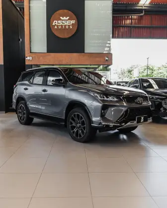 TOYOTA HILUX SW4 2.7 SRV 7 LUGARES 4X2 16V FLEX 4P AUTOMÁTICO