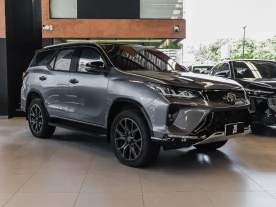 TOYOTA-HILUX SW4-2.7 SRV 7 LUGARES 4X2 16V FLEX 4P AUTOMÁTICO TOYOTA-HILUX SW4-2018