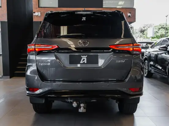 TOYOTA-HILUX SW4-2.7 SRV 7 LUGARES 4X2 16V FLEX 4P AUTOMÁTICO TOYOTA-HILUX SW4-2018