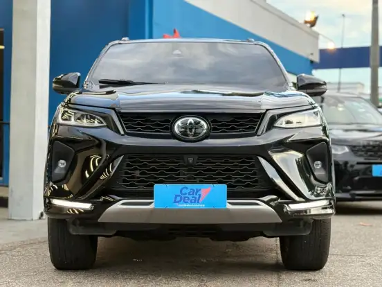 TOYOTA-HILUX SW4-2.8 D-4D TURBO DIESEL DIAMOND 7L 4X4 AUTOMÁTICO TOYOTA-HILUX SW4-2025