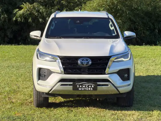 TOYOTA-HILUX SW4-2021