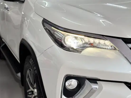 TOYOTA-HILUX SW4-2.8 SRX 4X4 16V TURBO INTERCOOLER DIESEL 4P AUTOMÁTICO TOYOTA-HILUX SW4-2017