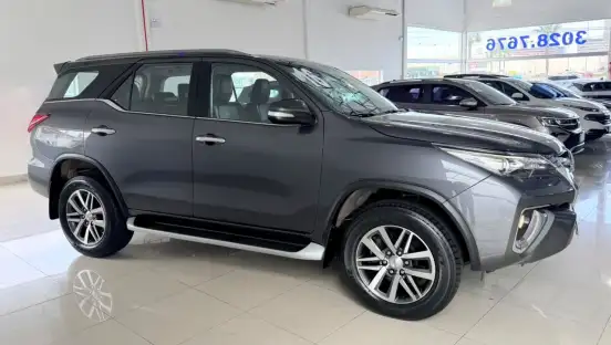 TOYOTA-HILUX SW4-2016