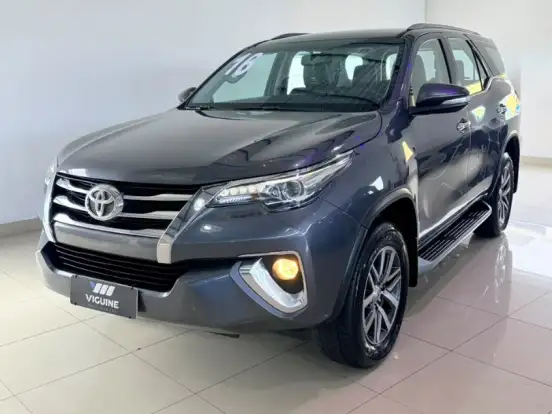 TOYOTA-HILUX SW4-2.8 SRX 4X4 16V TURBO INTERCOOLER DIESEL 4P AUTOMÁTICO TOYOTA-HILUX SW4-2016
