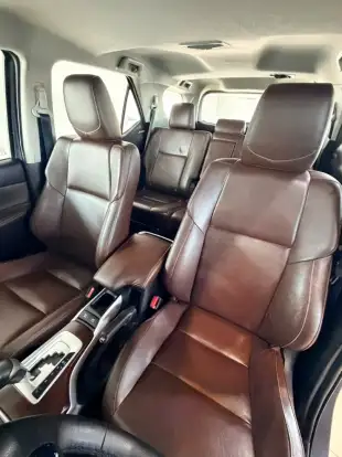 TOYOTA-HILUX SW4-2016