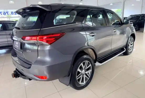 TOYOTA-HILUX SW4-2016