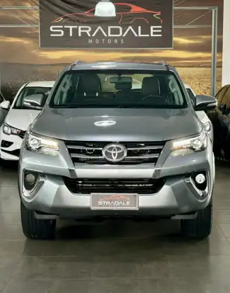 TOYOTA-HILUX SW4-2016